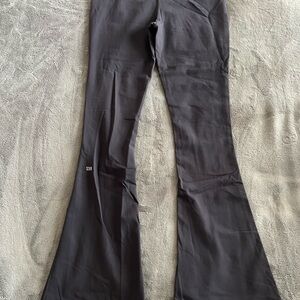 Splits59 Charcoal Flare Leggings